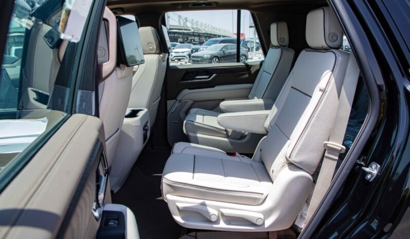 
								2025 GMC Yukon Denali Edition 6.2L V8 full									