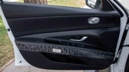 
										2025 Hyundai Elantra 1.5L Premium full									