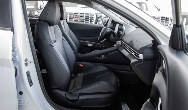 
								2025 Hyundai Elantra 1.5L Premium full									