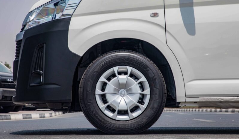 
								2026 Toyota Hiace HIGH ROOF 13S P 3.5L MT GL RB full									