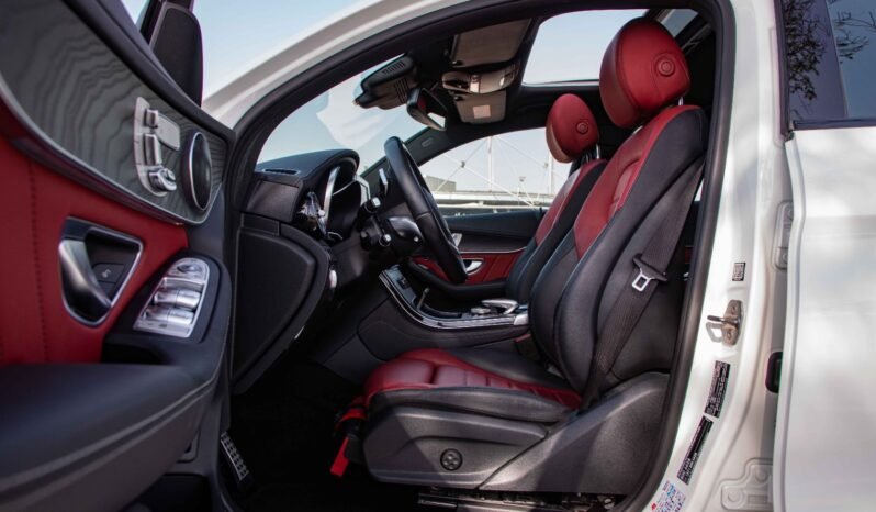 
								2017 Mercedes-Benz GLC Coupe 250 AMG 4Matic full									
