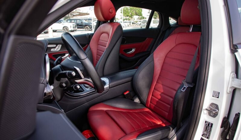 
								2017 Mercedes-Benz GLC Coupe 250 AMG 4Matic full									