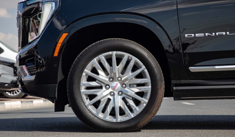 
								2025 GMC Yukon Denali 6.2L V8 4WD full									
