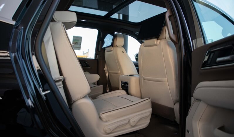 
								2025 GMC Yukon Denali 6.2L V8 4WD full									