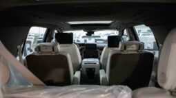 
										2025 GMC Yukon Denali 6.2L V8 4WD full									
