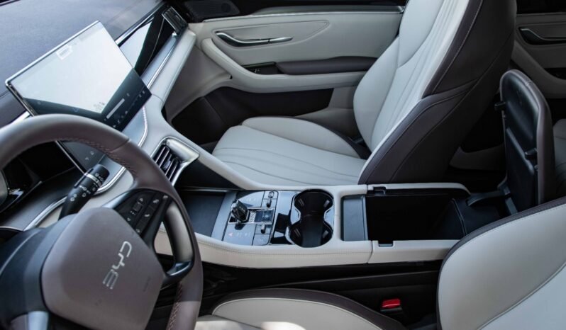 
								2025 BYD Song Plus DM-i 112KM Premium Edition full									