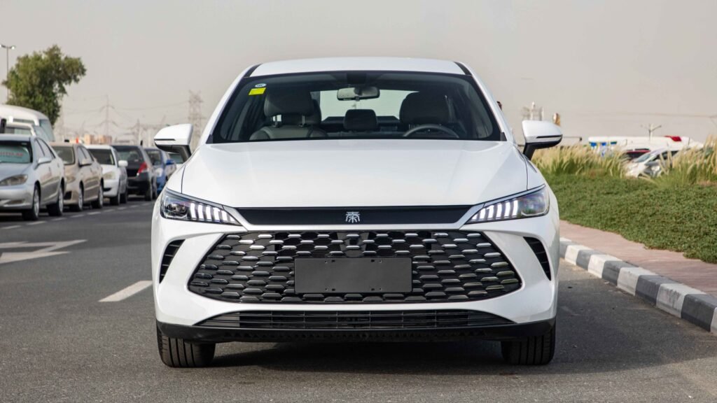 2025 BYD QIN PLUS 1.5 L Hybrid