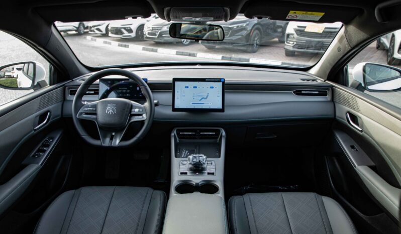 
								2025 BYD QIN PLUS 1.5 L Hybrid full									