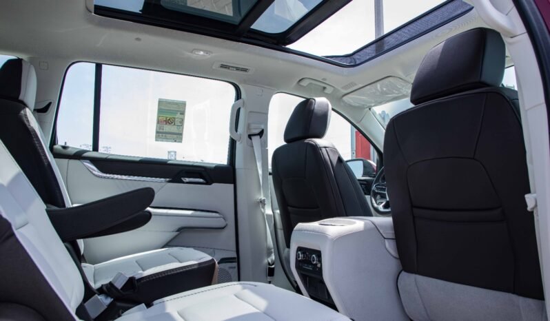 
								2024 GMC Acadia DENALI 2.5L full									
