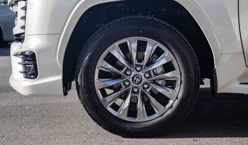 
								2026 Toyota Land Cruiser VXR 4.0L A/T Petrol full									