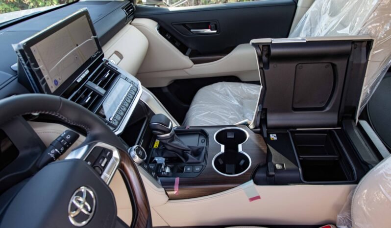 
								2026 Toyota Land Cruiser VXR 4.0L A/T Petrol full									