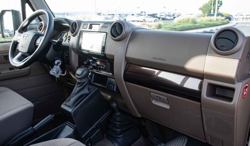 
								2026 Toyota Land Cruiser LC 79 STD – E1 A/T P 4.0 full									