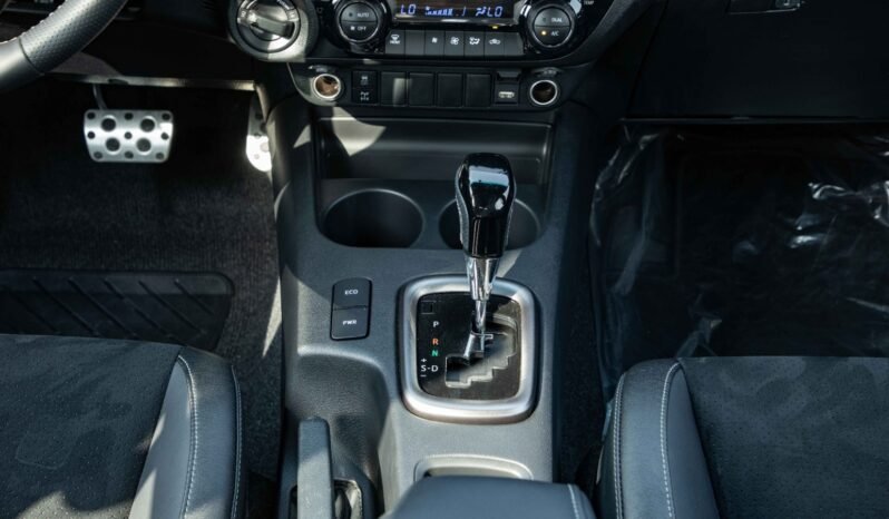 
								2026 Toyota Hilux GR Sport 4.0L AT 4WD full									