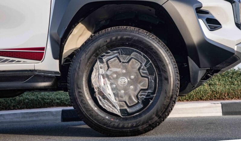 
								2026 Toyota Hilux GR Sport 4.0L AT 4WD full									