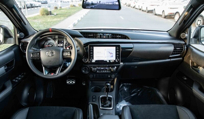 
								2026 Toyota Hilux GR Sport 4.0L AT 4WD full									