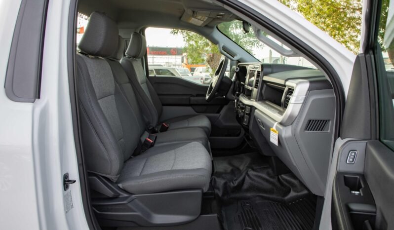 
								2024 Ford F-550 XL SUPERDUTY 6.7L Power Stroke Turbo Diesel V8 145-inch wheelbase full									