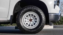 
										2025 Chevrolet Silverado V8 5.3L PICK-UP 4WD full									
