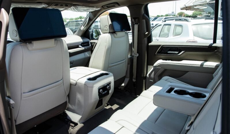 
								2026 GMC Yukon XL Denali V8 4WD full									