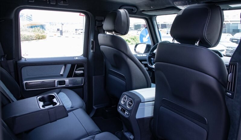 
								2026 Mercedes Benz G63 AMG DOUBLE-NIGHT PACKAGE full									