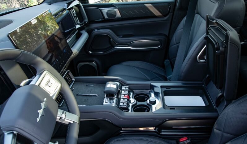 
								2025 BYD LEOPARD 8 FLAGSHIP 7 SEATS 21 WHEEL full									