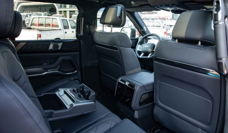 
								2025 BYD LEOPARD 8 FLAGSHIP 7 SEATS 21 WHEEL full									