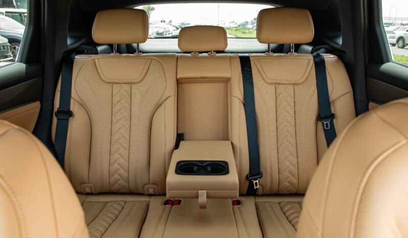 
								2025 BYD Song L DMI 160 KM SUPERIOR EDITION full									