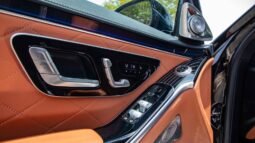
										2024 Mercedes Benz S500 4MATIC L 4.0L AMG full									