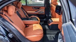 
										2024 Mercedes Benz S500 4MATIC L 4.0L AMG full									