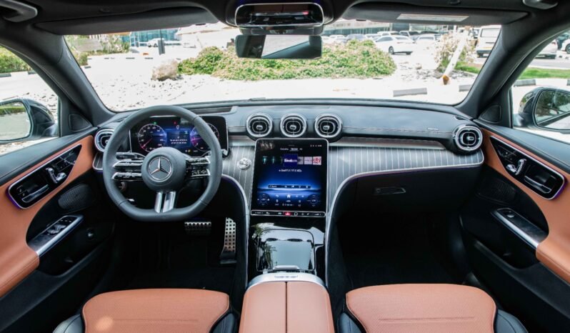 
								2026 Mercedes Benz C200 AMG Night Package full									