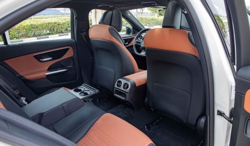 
								2026 Mercedes Benz C200 AMG Night Package full									