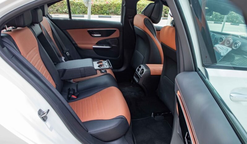 
								2026 Mercedes Benz C200 AMG Night Package full									