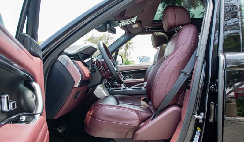 
								2022 Land Rover Range Rover HSE P530 V8 full									