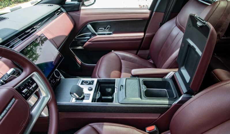 
								2022 Land Rover Range Rover HSE P530 V8 full									