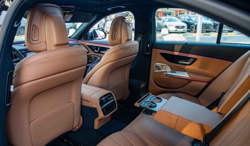 
								2026 Mercedes Benz E300 AMG PACKAGE full									