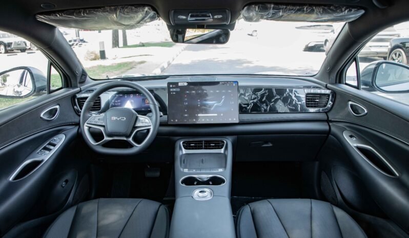 
								2025 BYD Sealion 06 DM-i 170KM PILOT PLUS EDITION full									