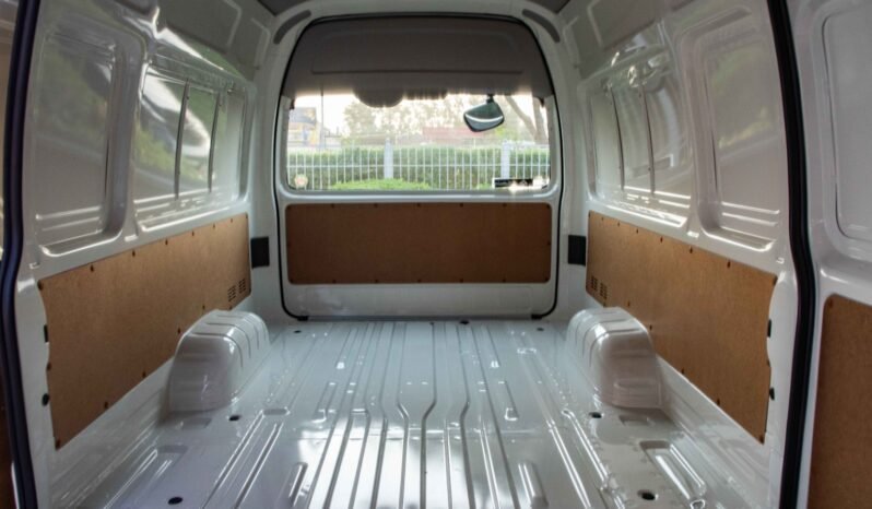 
								2026 Toyota Hiace Hi Roof 3-Seater Cargo Van 2.7L Petrol MT GLS RA full									