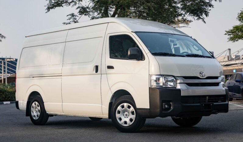 
								2026 Toyota Hiace Hi Roof 3-Seater Cargo Van 2.7L Petrol MT GLS RA full									