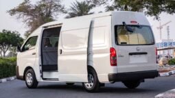 
										2026 Toyota Hiace Hi Roof 3-Seater Cargo Van 2.7L Petrol MT GLS RA full									