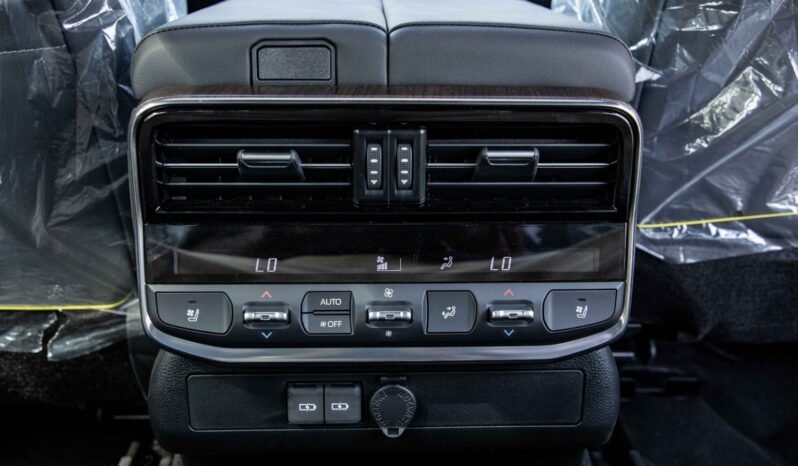 
								2026 Toyota Land Cruiser VXR 4.0L A/T full									