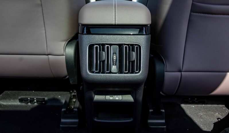 
								2025 BYD Song Plus FWD 112KM DM-i HONOR EDITION full									