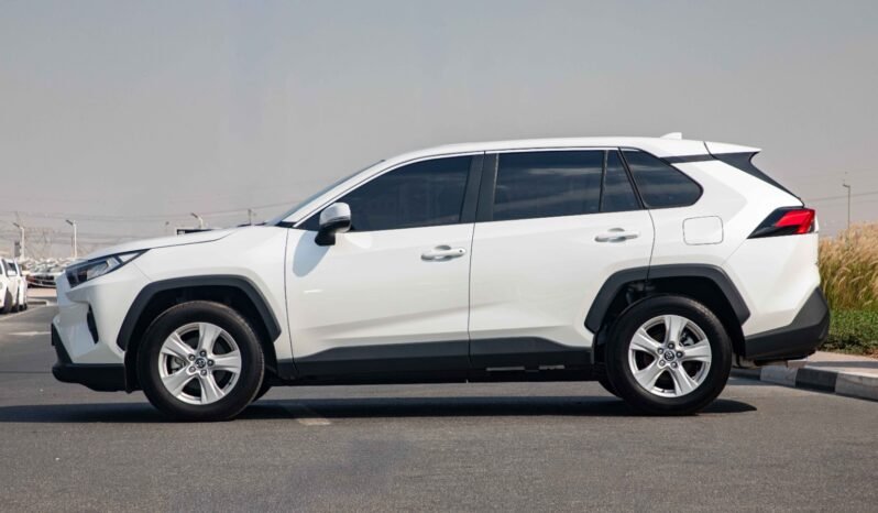 
								2025 Toyota RAV4 LE 2.0L Basic Petrol full									