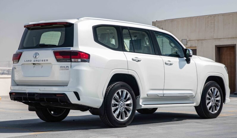 
								2023 Toyota Land Cruiser GXR 3.5L TT full									