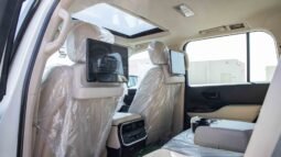 
										2023 Toyota Land Cruiser GXR 3.5L TT full									