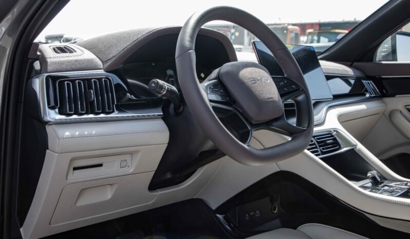 
								2025 BYD SONG PLUS DM-I 112KM INT. SMART DRIVE HONOR EDITION full									