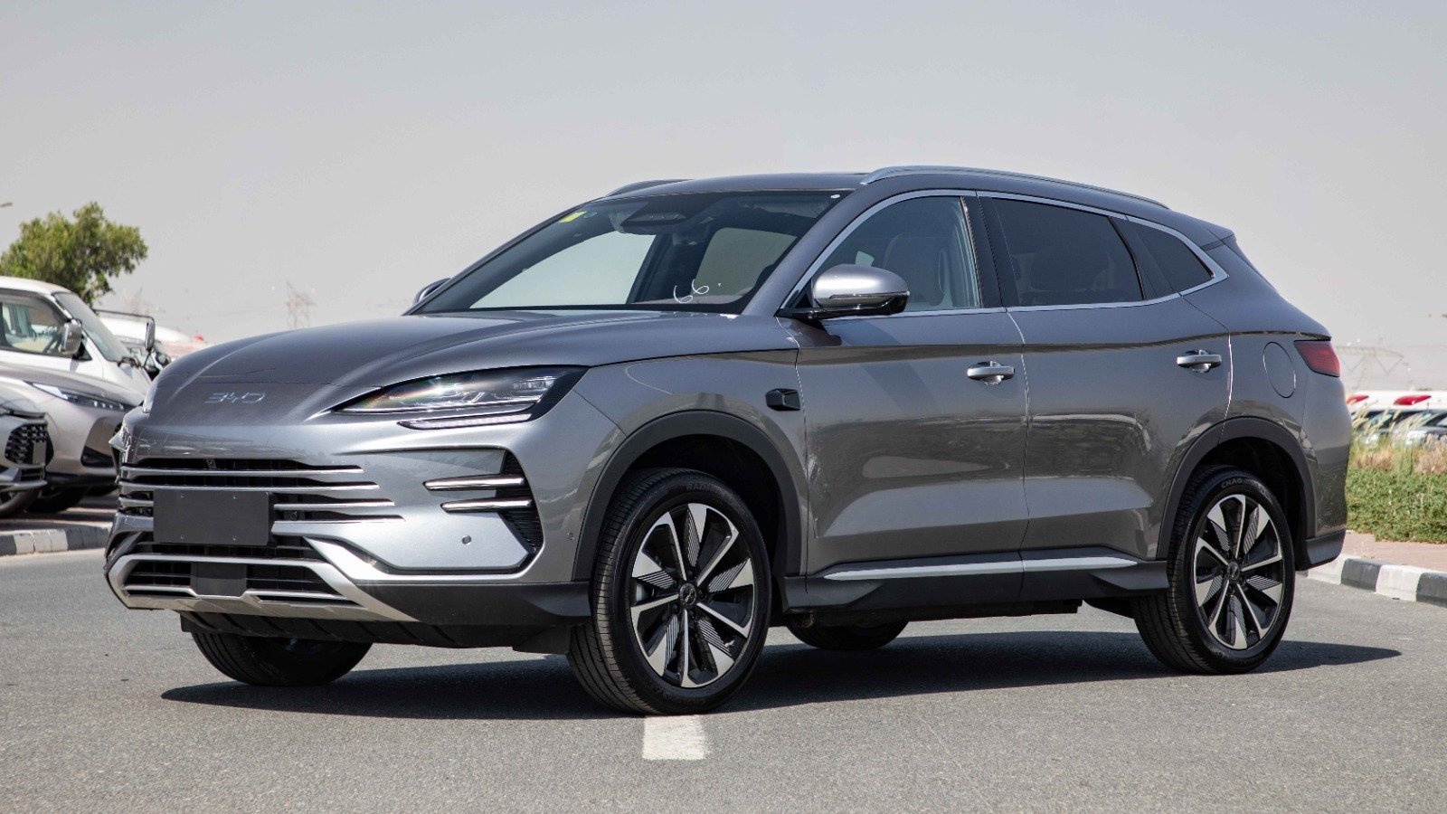 2025 BYD SONG PLUS DM-I 112KM INT. SMART DRIVE HONOR EDITION