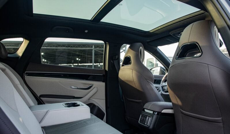 
								2025 BYD Song Plus FWD DM-i 112KM Premium Edition full									