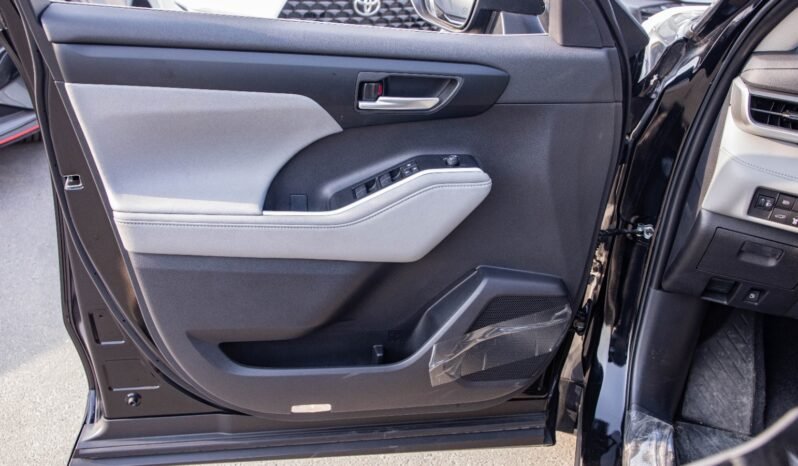 
								2025 TOYOTA HIGHLANDER GLE 2.5L AWD full									