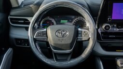 
										2025 TOYOTA HIGHLANDER GLE 2.5L AWD full									