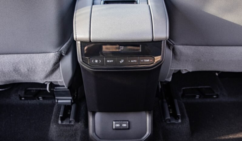 
								2025 TOYOTA HIGHLANDER GLE 2.5L AWD full									