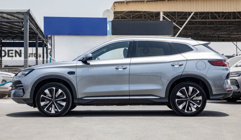 
								2025 BYD Song Plus FWD DM-i 112KM Premium Edition full									